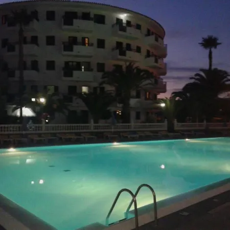 Deluxe Pool View With Halfboard A 400m From Playa del Ingles (Gran Canaria)
